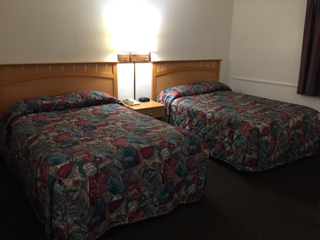 Budget Inn Batavia Eksteriør billede